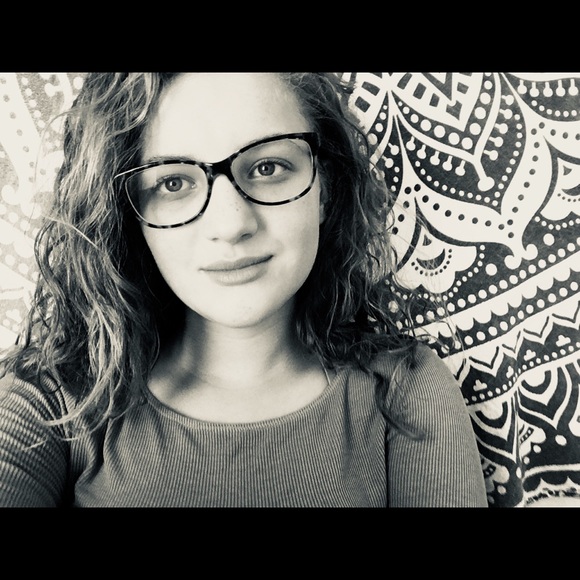 Meet your Posher, Emma - Picture 7 of 8